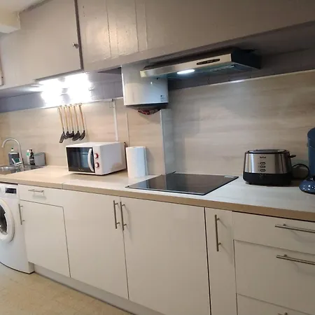 Daire Entre Et Canal, Calme Et !gare A 700 M Narbonne